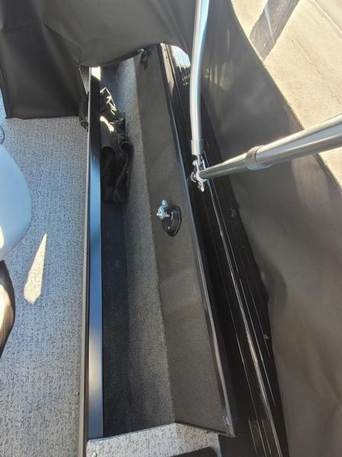 2025 Smoker Craft 188 Adventurer Contour Edition