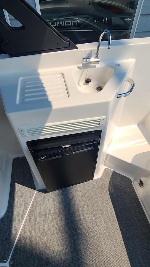 Used 2020 Bayliner DX 2250