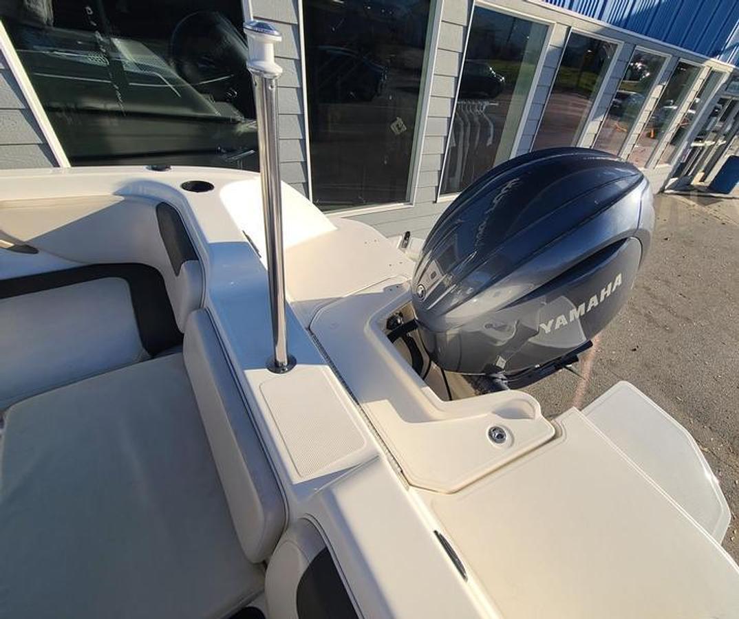 Used 2021 Bayliner Element E21