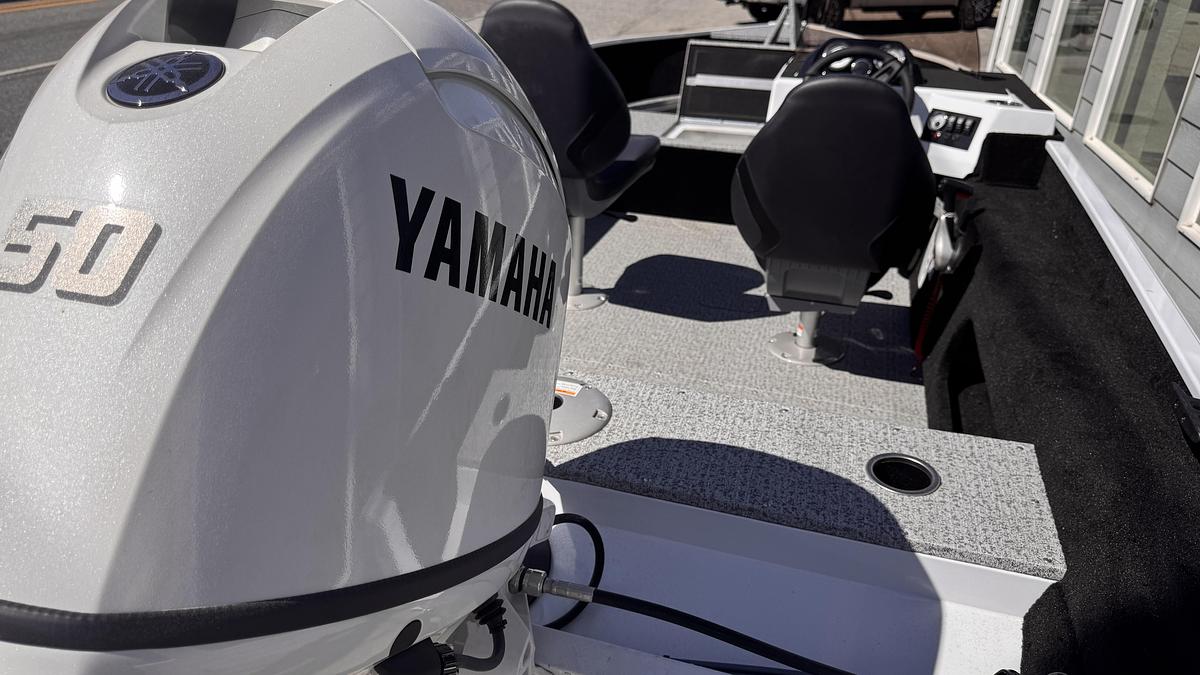 2026 Smoker Craft 161 Lazer