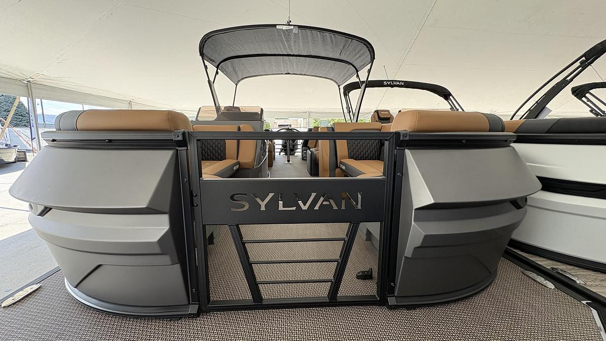 2027 Sylvan L5 SLZ
