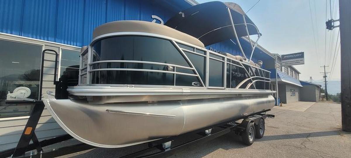 2025 Sylvan 8522 Mirage Party Fish