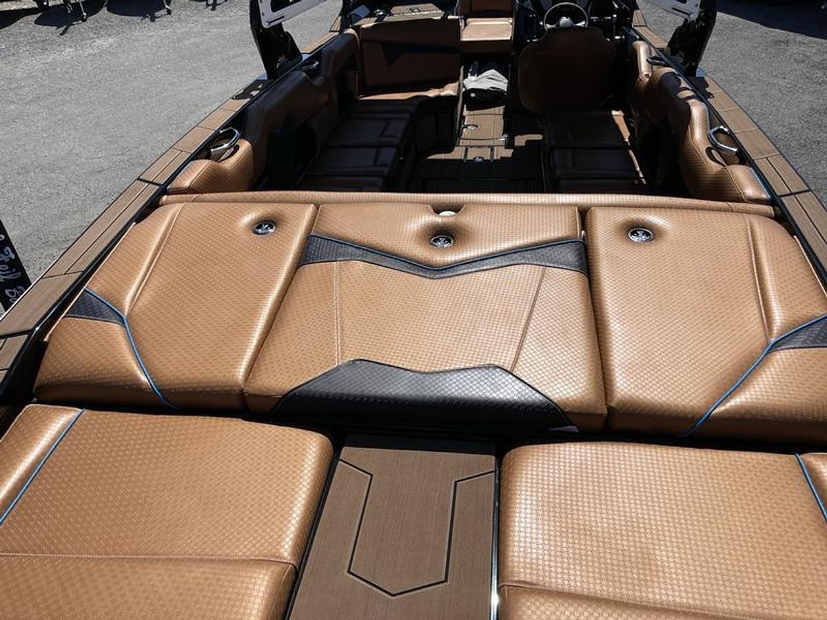 Used 2023 Supreme Boats ZS252