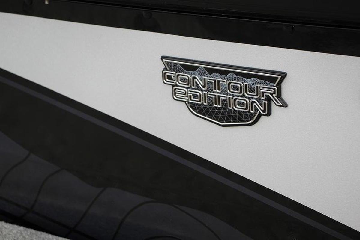 2025 Smoker Craft Adventurer 188 DC Pro