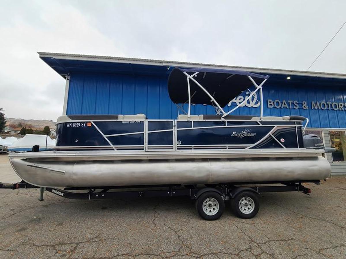 Used 2022 SunChaser Geneva 24 Cruise