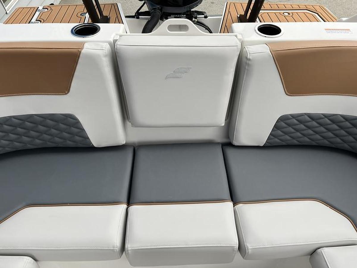 2025 Starcraft Marine SVX 230 OB