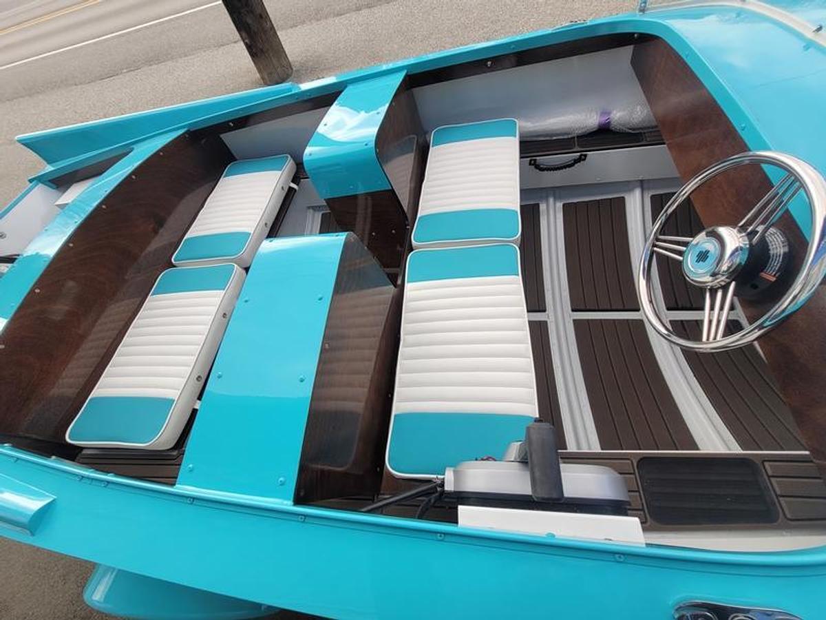 2025 Starcraft Marine 57 Ski Champ