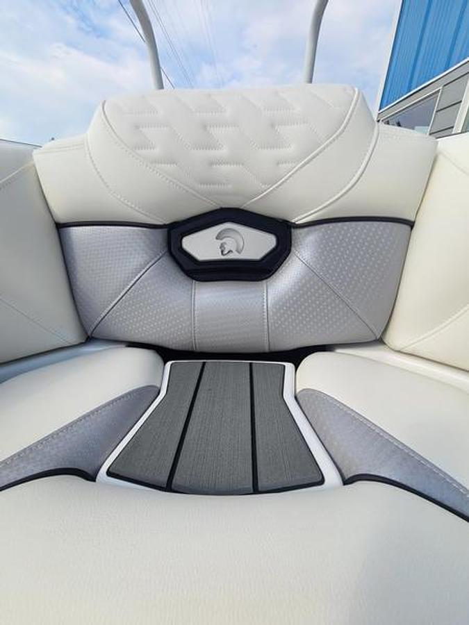 2026 Centurion Ri 230