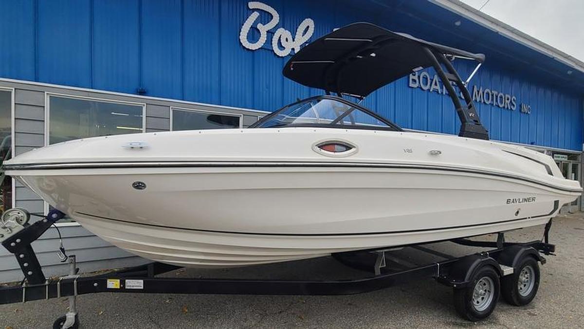 2026 Bayliner VR6