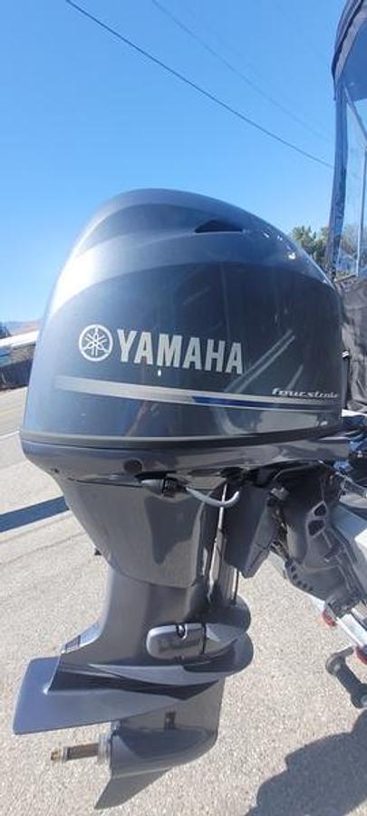 2025 Smoker Craft 162 Pro Tracer