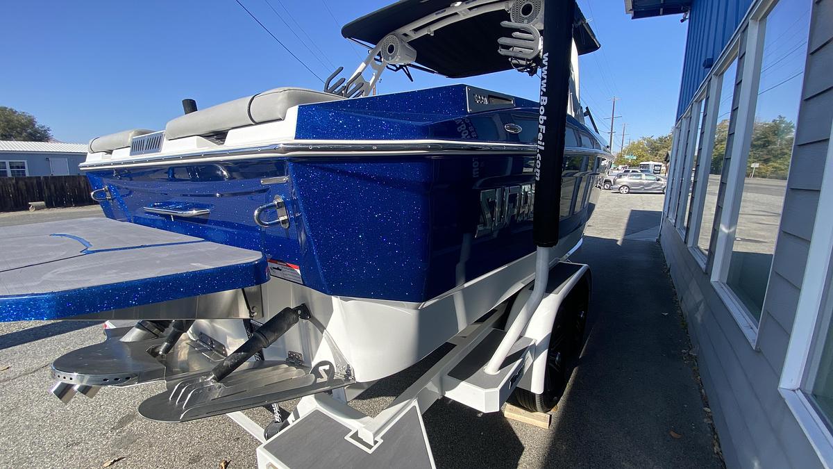 Used 2023 Supreme Boats S220