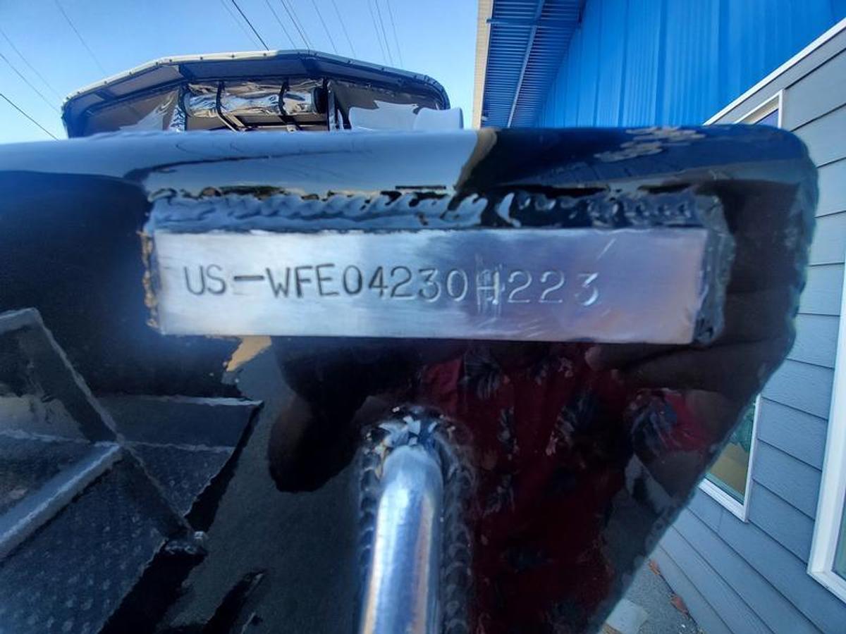 2023 Custom Weld 19/21 Wide Body OffShore Rigid Top