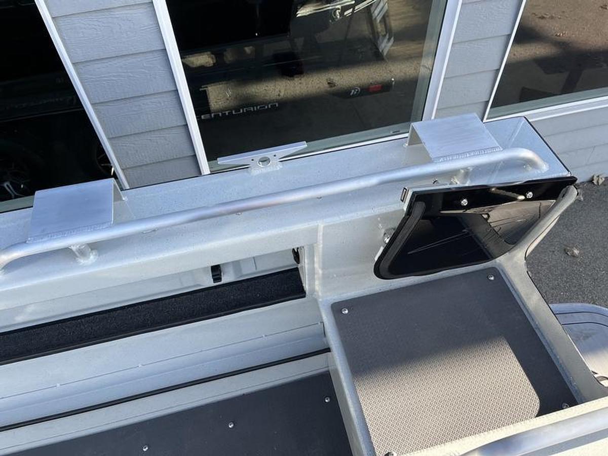 2026 Weldcraft 210 Revolution