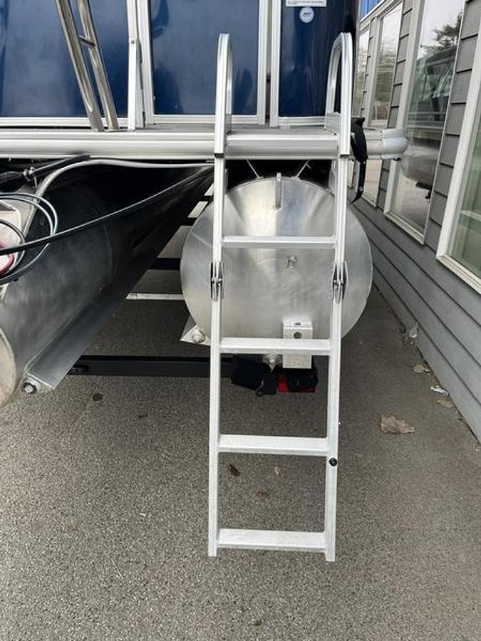 Used 2021 SunChaser GENEVA 24 CRUISE