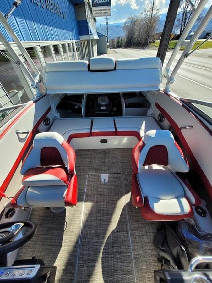 2024 Crownline 220 SS