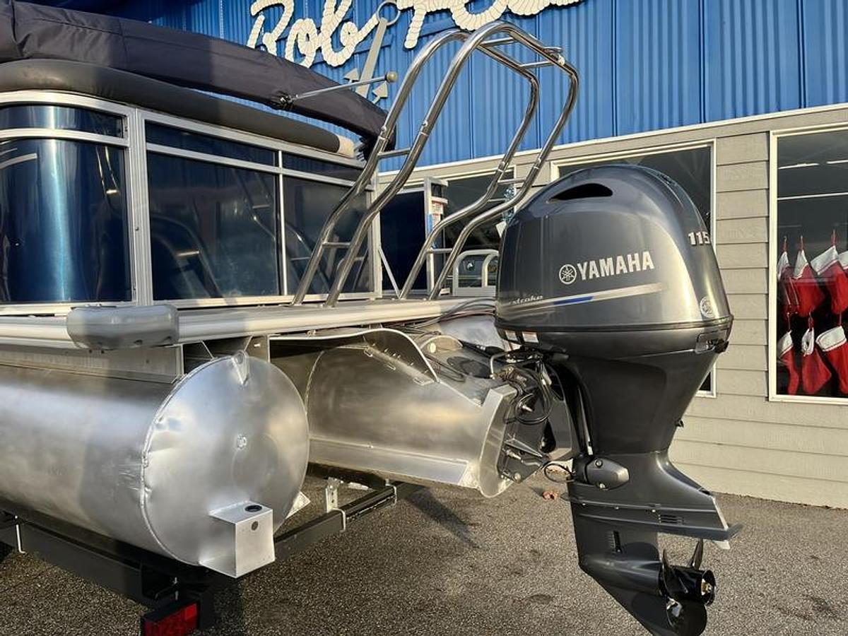 Used 2021 SunChaser Geneva 24 Cruise