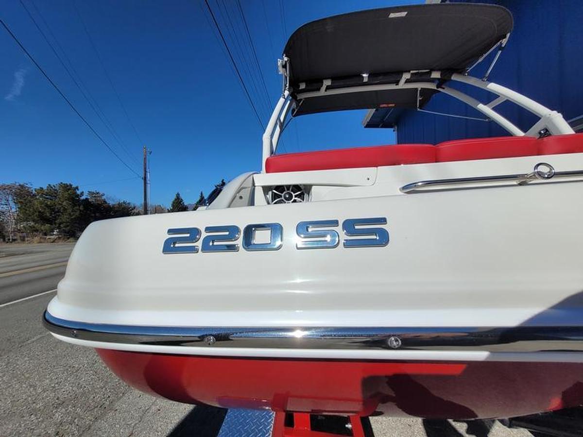 2024 Crownline 220 SS