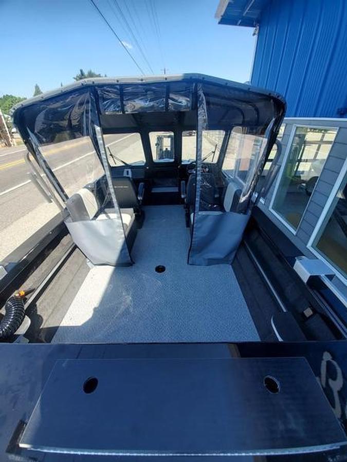 2023 Custom Weld 19/21 Wide Body OffShore Rigid Top