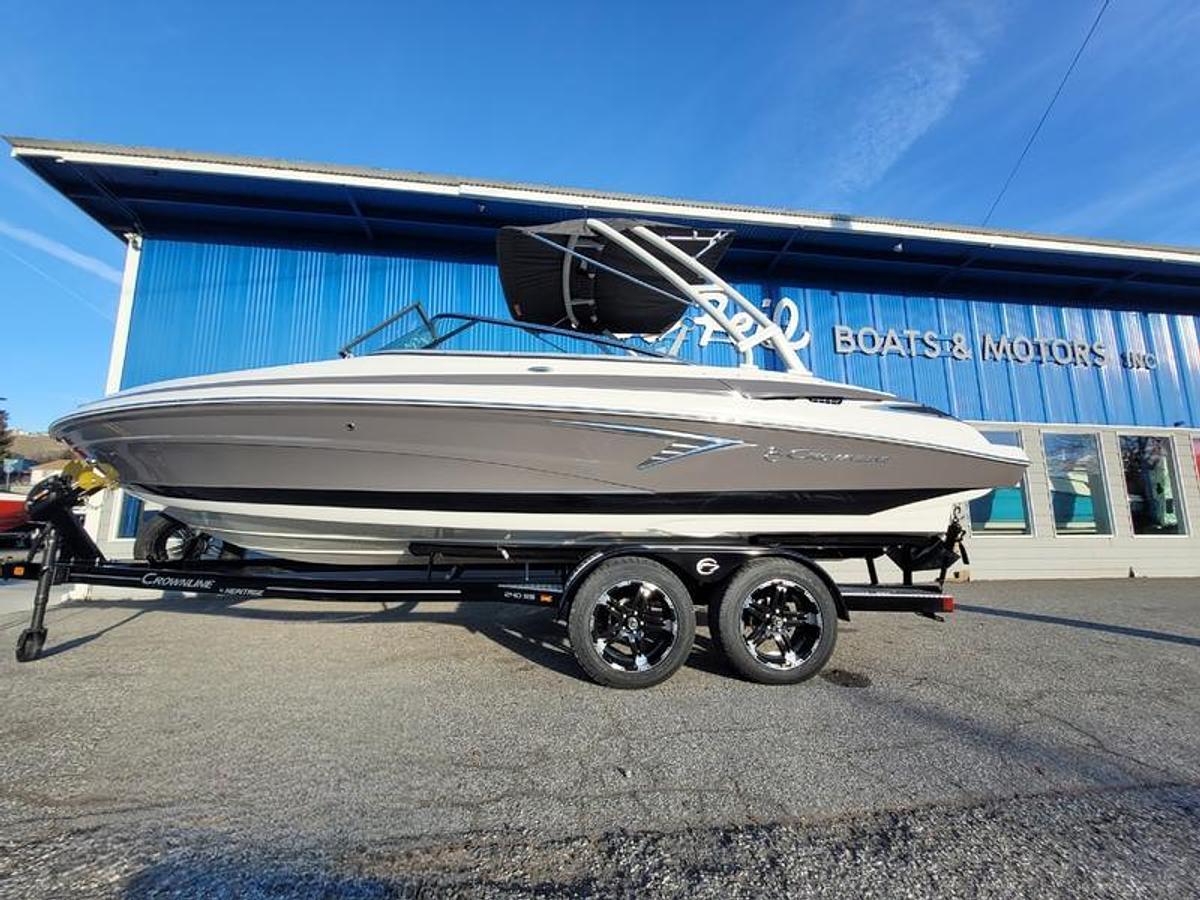 2024 Crownline 240 SS
