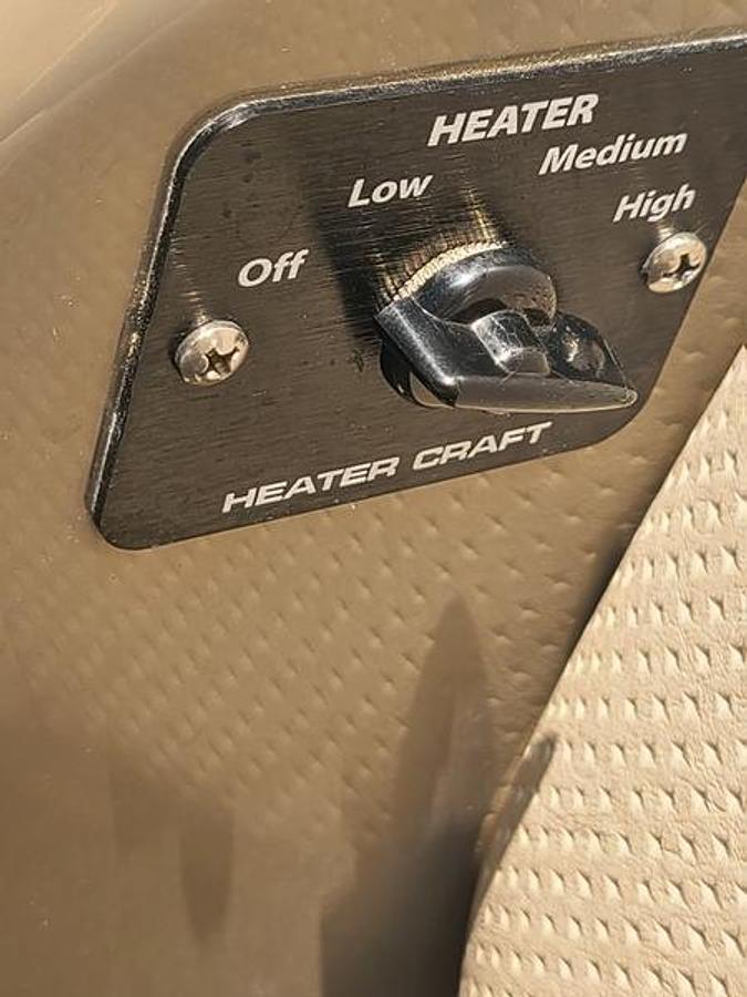 Used 2006 Rinker 226 RX