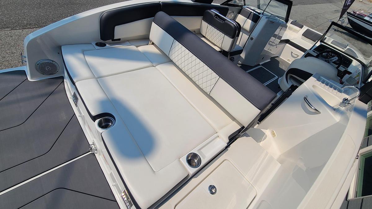 Used 2020 Bayliner DX 2250