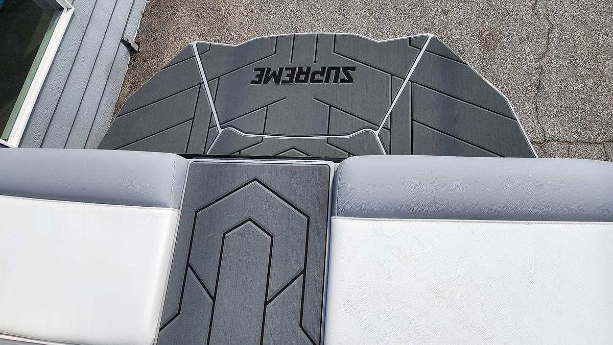 2027 Supreme Boats S220