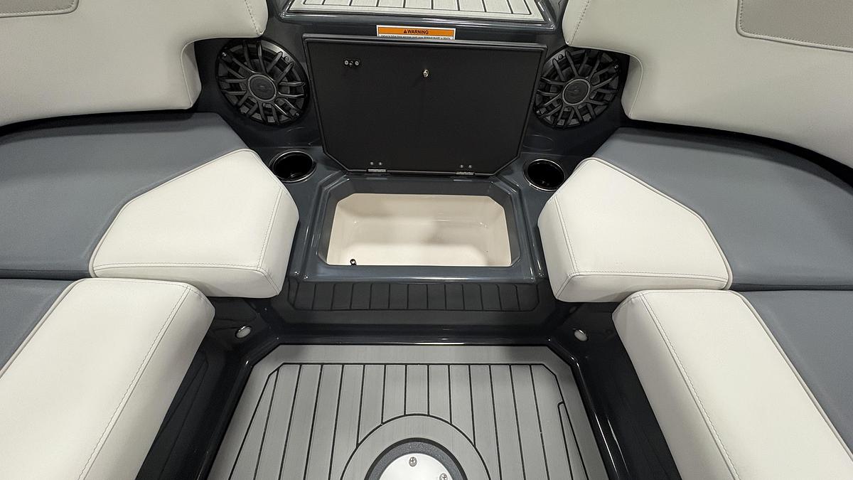 2027 Starcraft SVX191