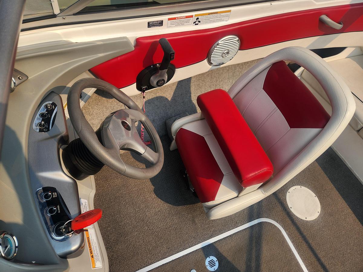 Used 2012 Bayliner 195