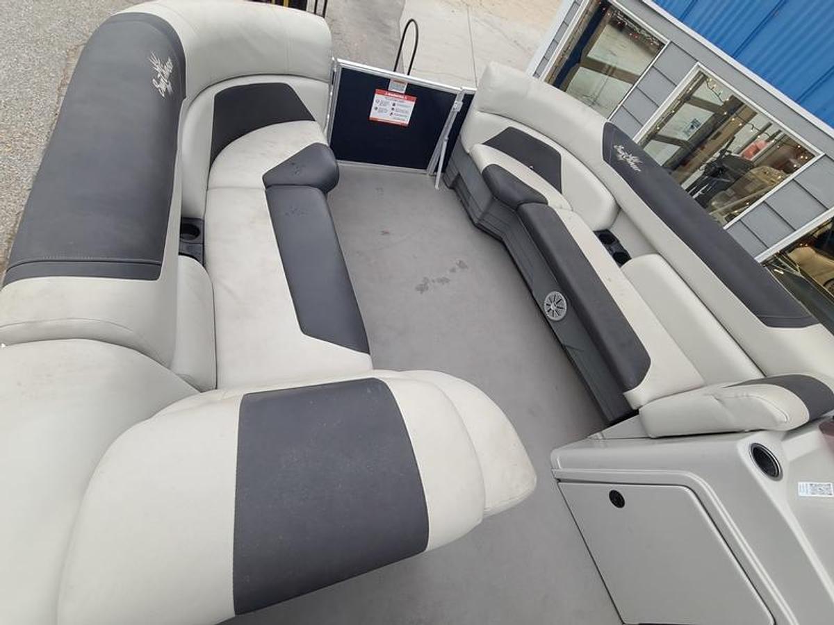 Used 2022 SunChaser Geneva 24 Cruise