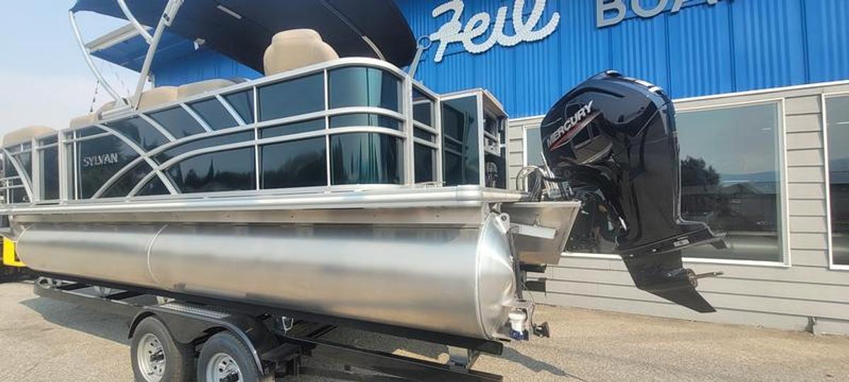 2025 Sylvan 8522 Mirage Party Fish