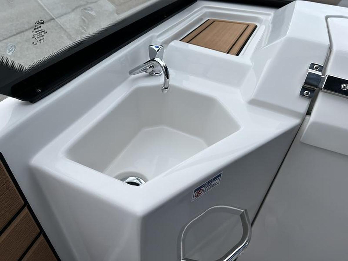 2025 Starcraft Marine SVX 230 OB