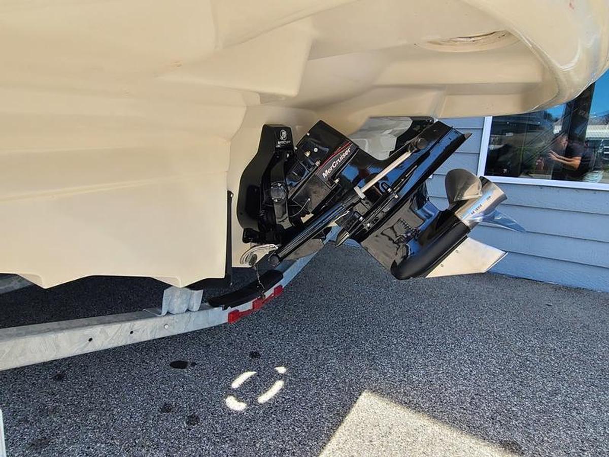 Used 2007 SeaRay 220 SUNDECK