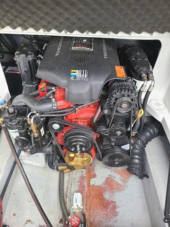 Used 2003 Crownline 230