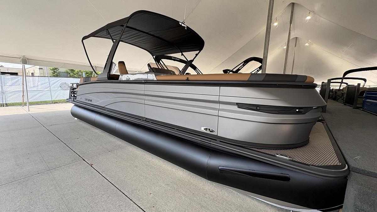 2027 Sylvan L5 SLZ