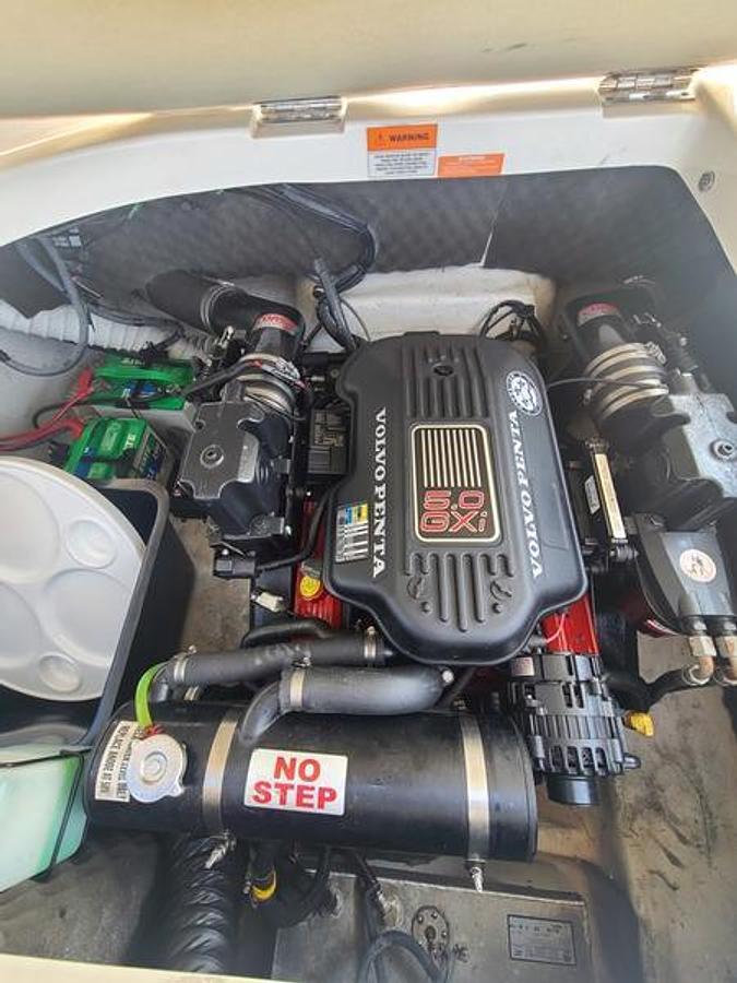 Used 2006 Rinker 226 RX