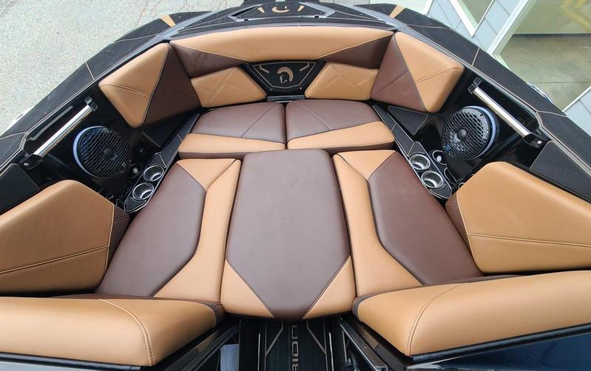 2026 Centurion Nv233