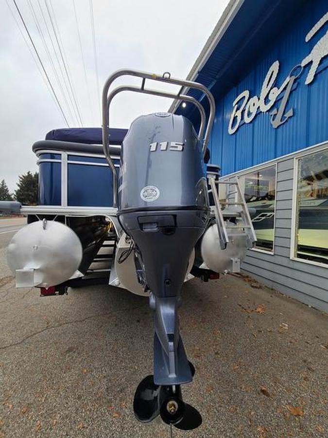 Used 2022 SunChaser Geneva 24 Cruise