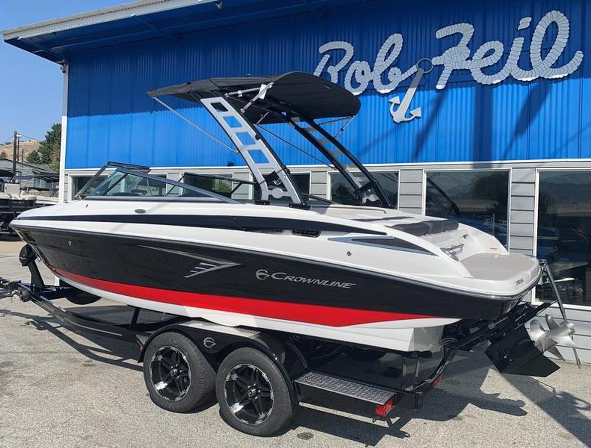 2024 Crownline 240SS