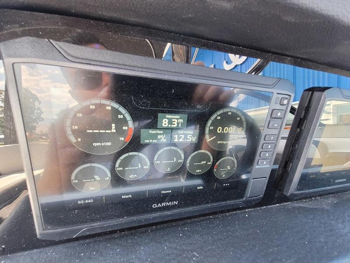 2024 Crownline 260 SS