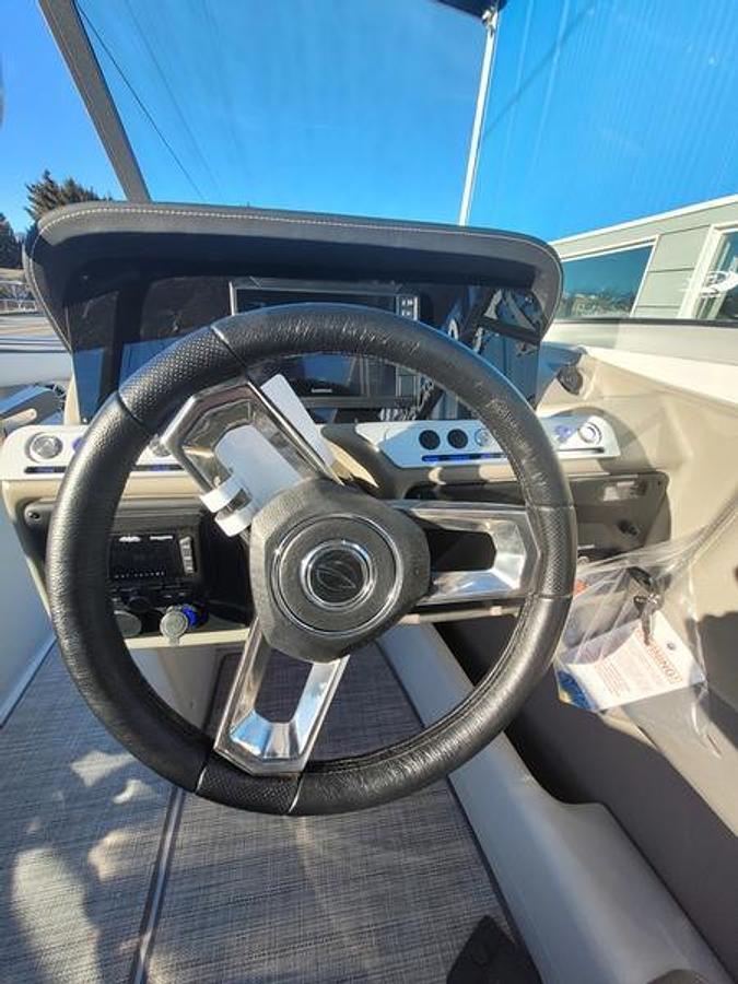 2024 Crownline 240 SS