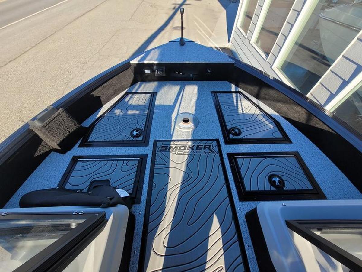 2025 Smoker Craft 188 Adventurer Contour Edition