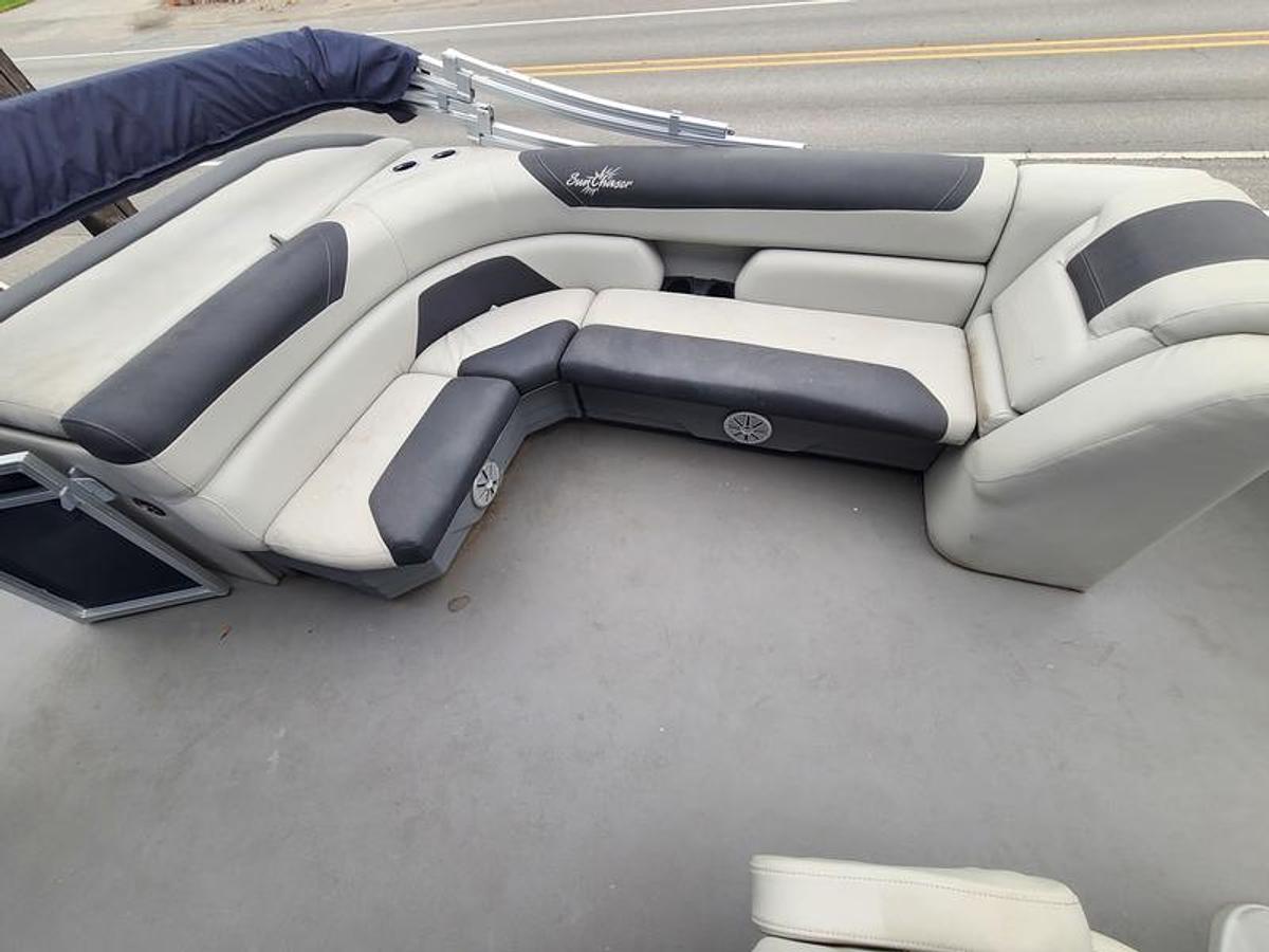 Used 2022 SunChaser Geneva 24 Cruise