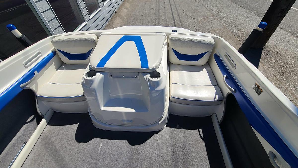 Used 2006 Bayliner 205
