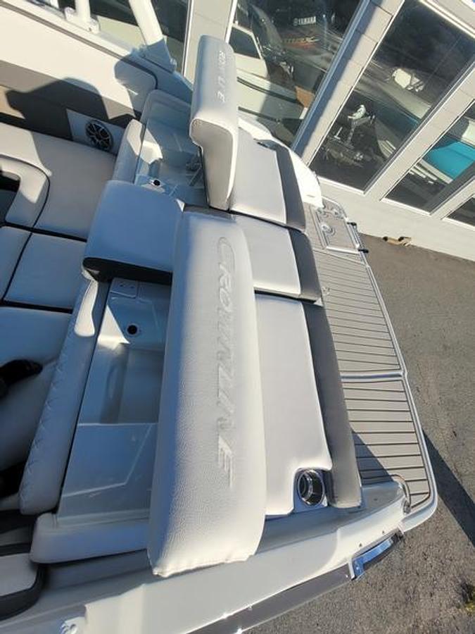 2024 Crownline 240 SS