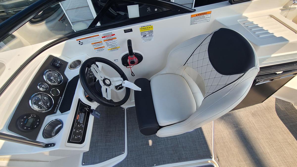 Used 2020 Bayliner DX 2250