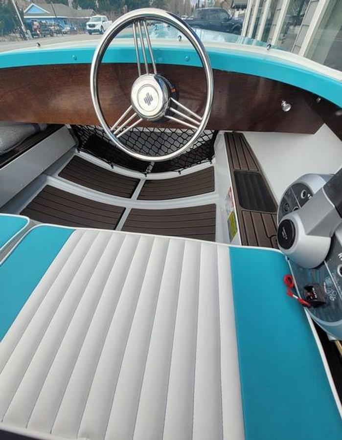 2025 Starcraft Marine 57 Ski Champ