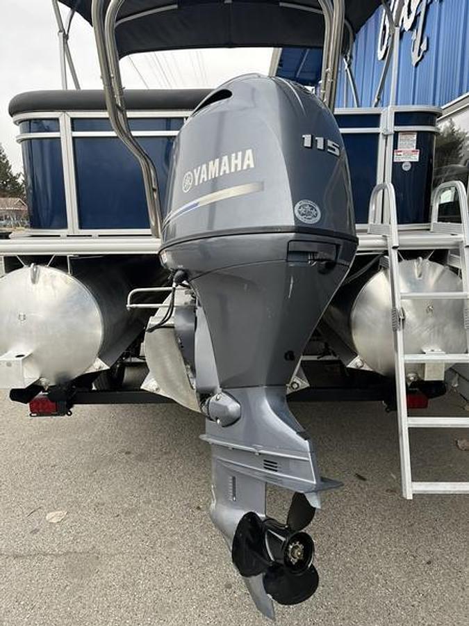 Used 2021 SunChaser GENEVA 24 CRUISE