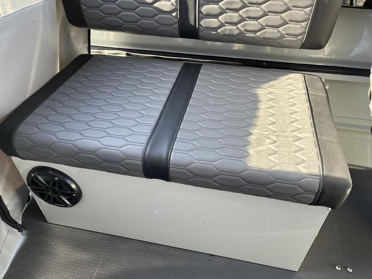 2026 Weldcraft 210 Revolution