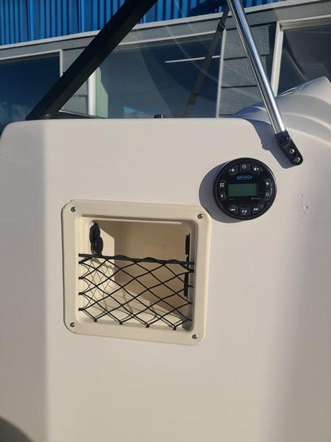 Used 2021 Bayliner Element E21