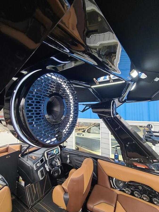 2026 Centurion Nv233